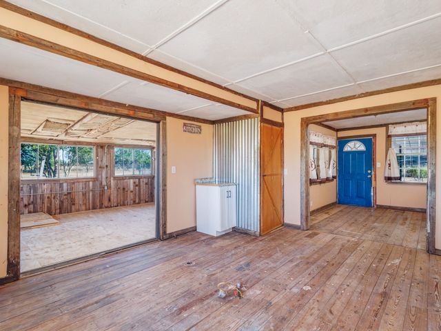 2600 5th Avenue, Coleman, TX 76834