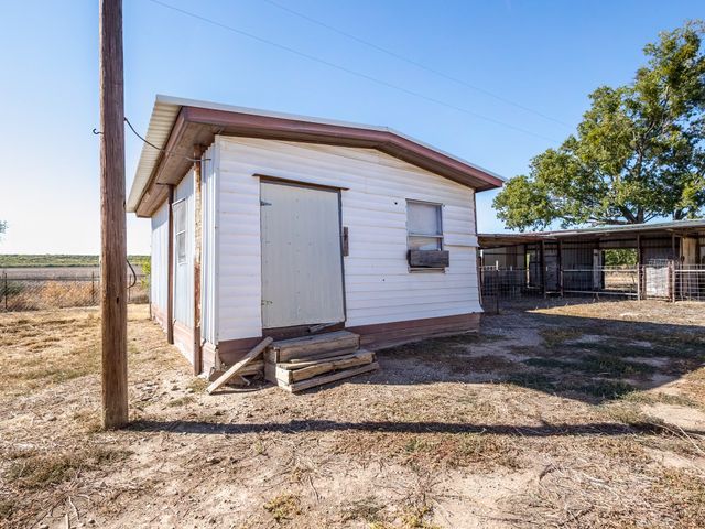 2600 5th Avenue, Coleman, TX 76834