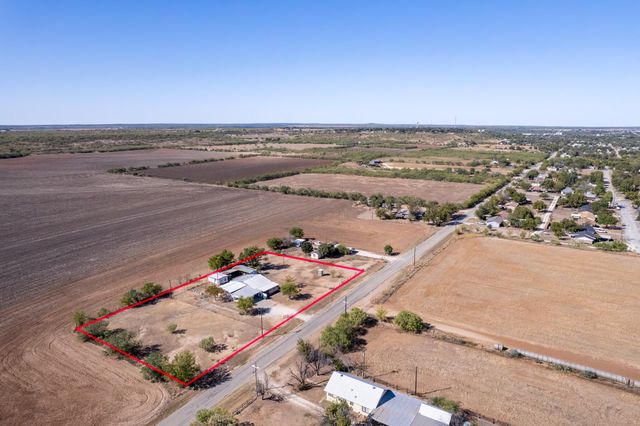 2600 5th Avenue, Coleman, TX 76834