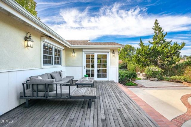875 Longford Avenue, Thousand Oaks, CA 91320