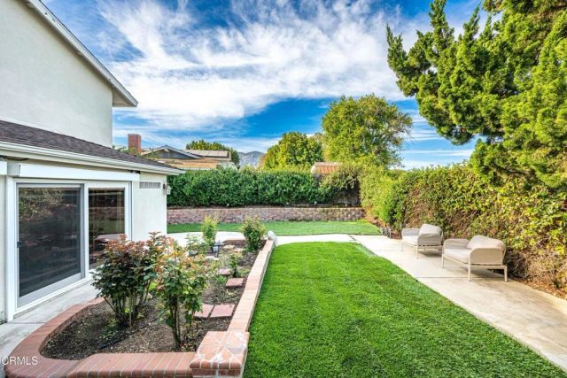 875 Longford Avenue, Thousand Oaks, CA 91320