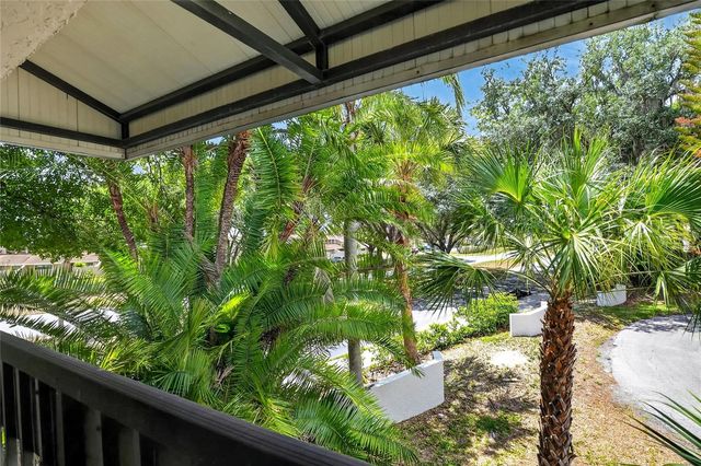 1810 VILLAGE CT, Mulberry, FL 33860
