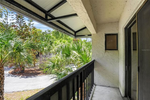 1810 VILLAGE CT, Mulberry, FL 33860