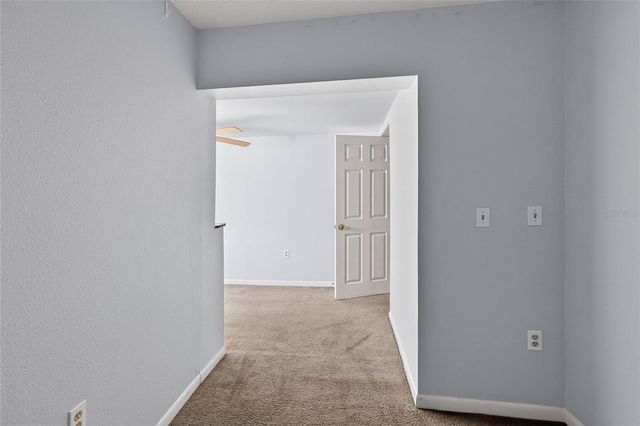 1810 VILLAGE CT, Mulberry, FL 33860