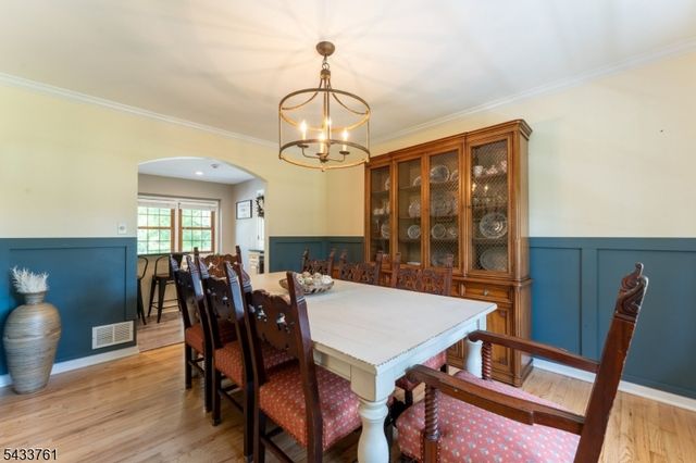301 Heritage Dr, Readington Twp., NJ 08889