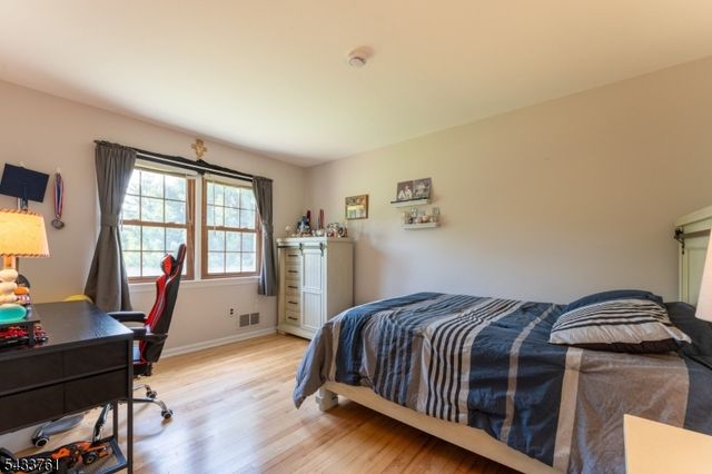 301 Heritage Dr, Readington Twp., NJ 08889