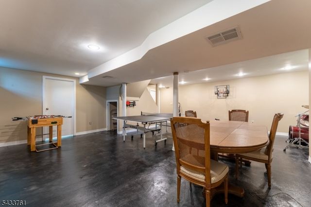 301 Heritage Dr, Readington Twp., NJ 08889