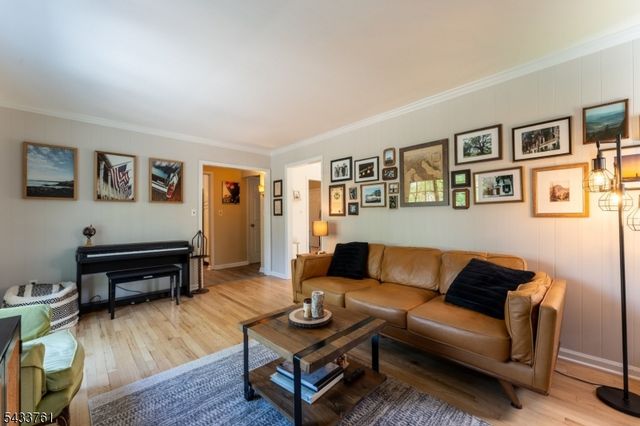 301 Heritage Dr, Readington Twp., NJ 08889
