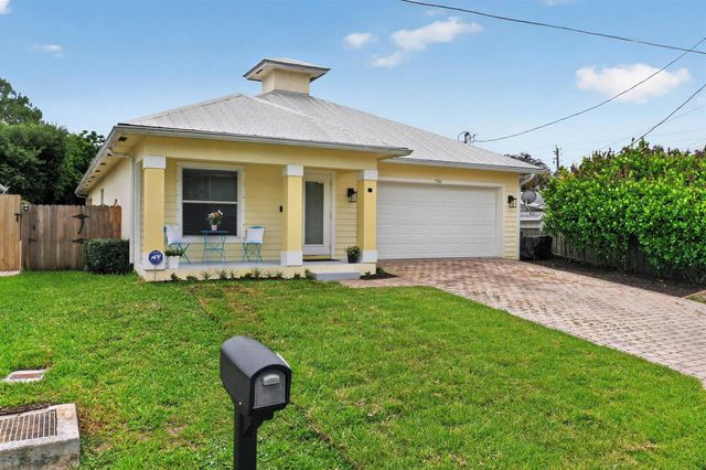 798 SW 33rd Street, Palm City, FL 34990