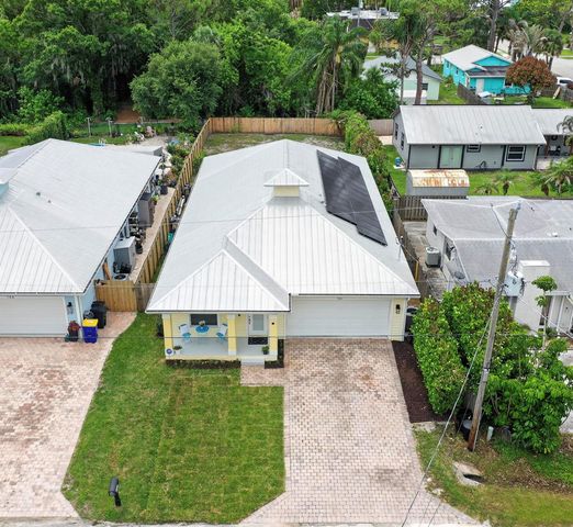 798 SW 33rd Street, Palm City, FL 34990