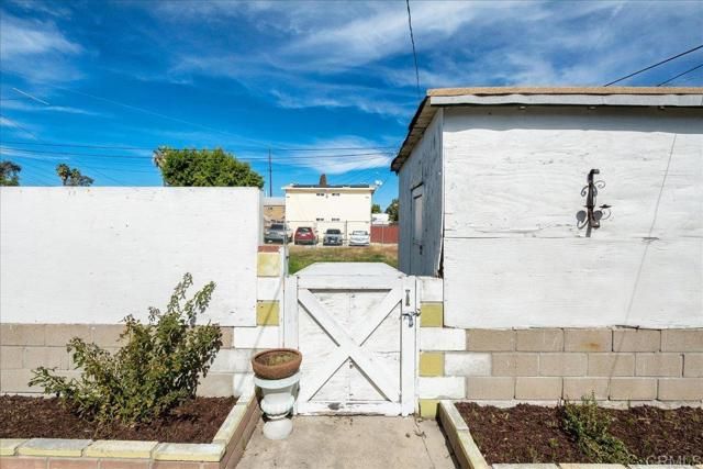 4176 Epsilon Street, San Diego, CA 92113