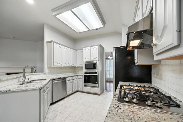 18208 Muir Circle, Dallas, TX 75287