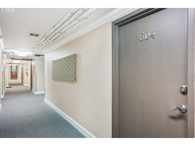 1205 Sw CARDINELL Dr 604, Portland, OR 97201