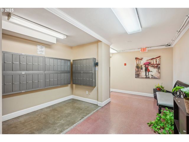1205 Sw CARDINELL Dr 604, Portland, OR 97201