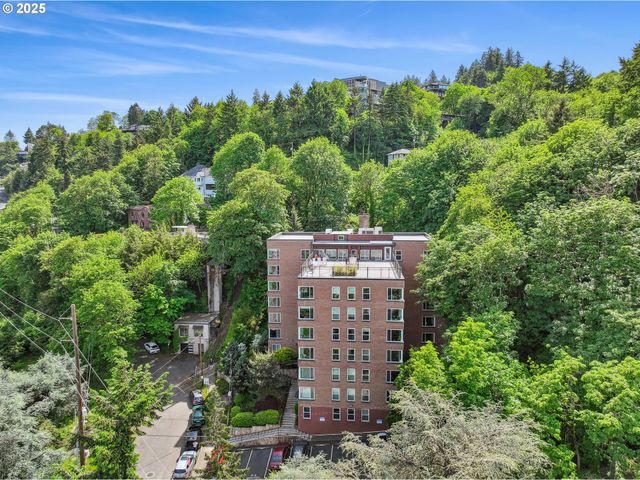 1205 Sw CARDINELL Dr 604, Portland, OR 97201