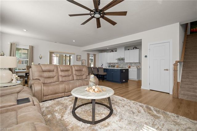 210 Garland Street, Moyock, NC 27958