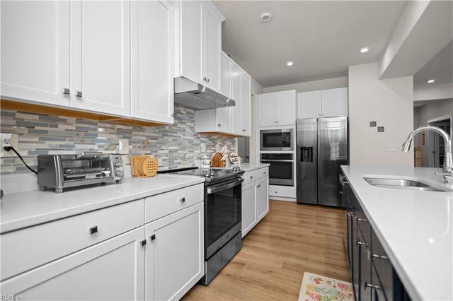 210 Garland Street, Moyock, NC 27958