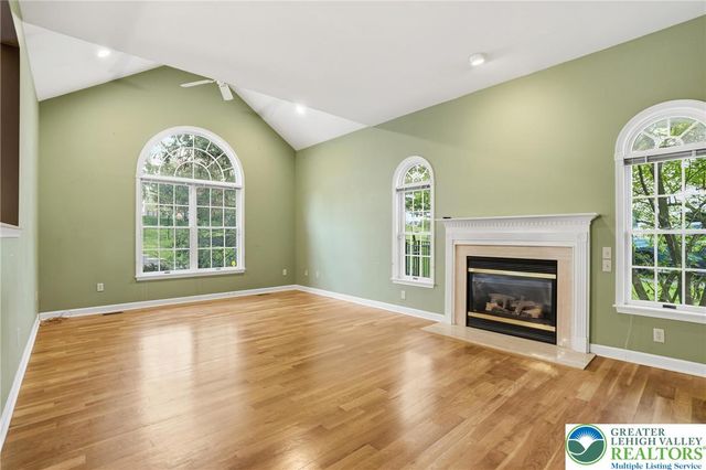 3130 Muirfield Road, Upper Saucon Twp, PA 18034
