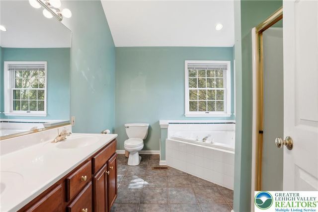3130 Muirfield Road, Upper Saucon Twp, PA 18034