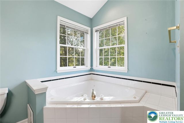 3130 Muirfield Road, Upper Saucon Twp, PA 18034