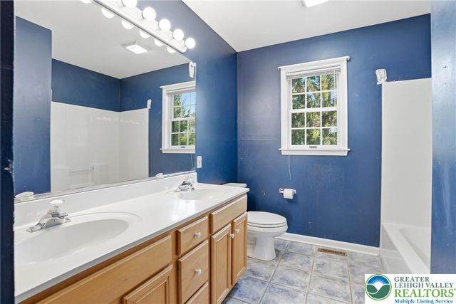 3130 Muirfield Road, Upper Saucon Twp, PA 18034