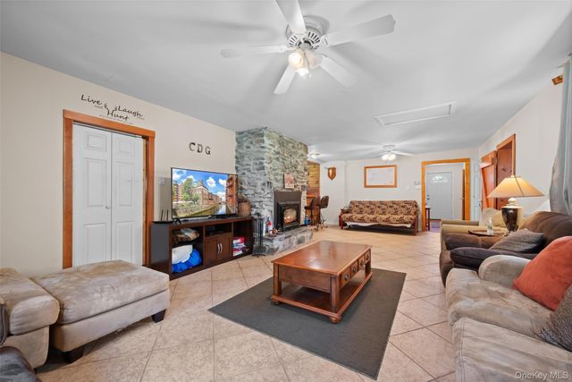 80 Hartwood Club Road, Sparrowbush, NY 12780