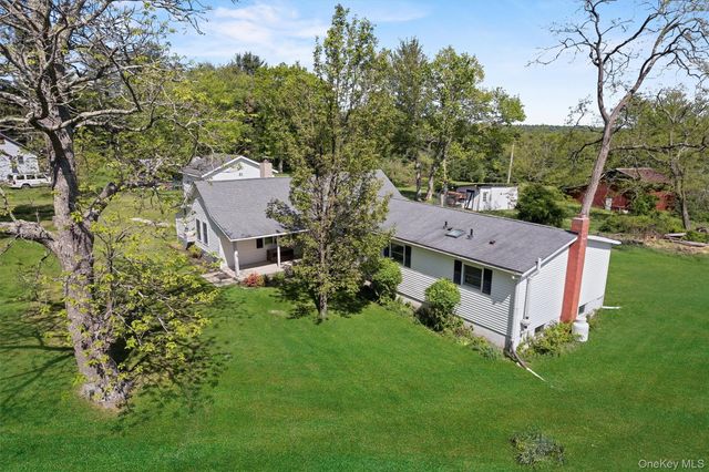 80 Hartwood Club Road, Sparrowbush, NY 12780