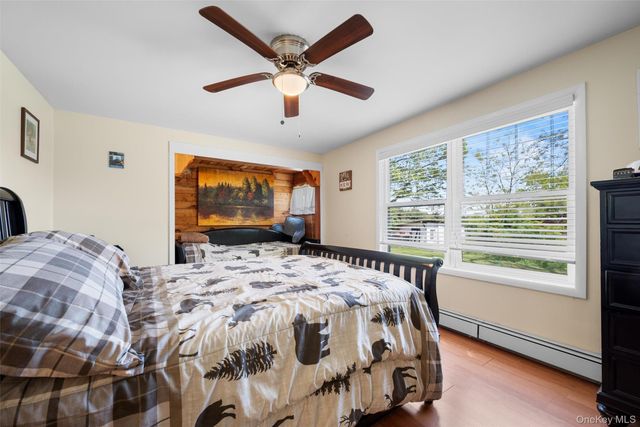 80 Hartwood Club Road, Sparrowbush, NY 12780