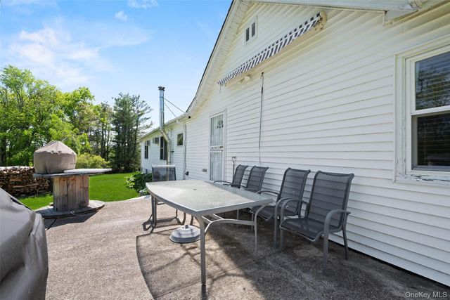 80 Hartwood Club Road, Sparrowbush, NY 12780