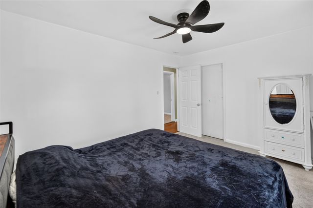 2420 Logan Avenue, Des Moines, IA 50317