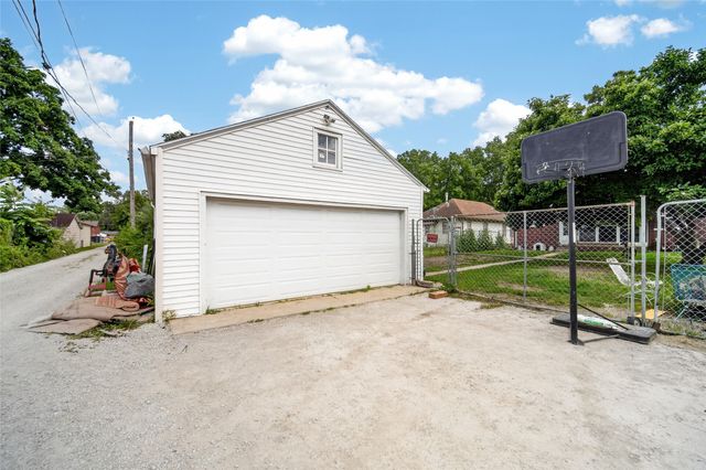 2420 Logan Avenue, Des Moines, IA 50317
