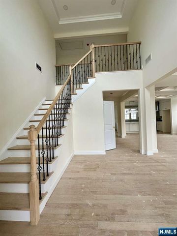 178 Leonard Place, North Arlington, NJ 07031