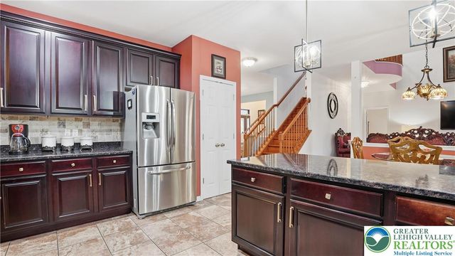 603 Washington XING, East Stroudsburg, PA 18301