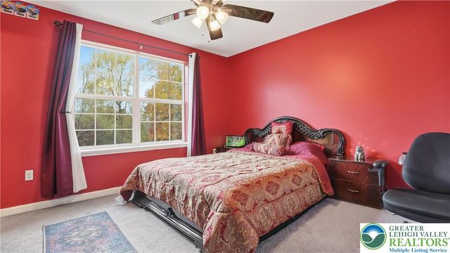 603 Washington XING, East Stroudsburg, PA 18301