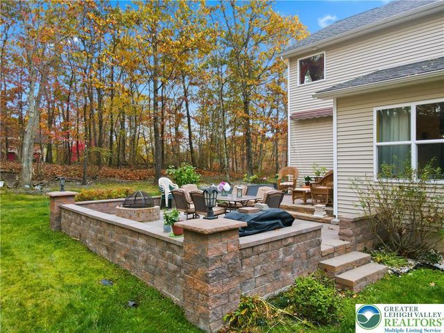 603 Washington XING, East Stroudsburg, PA 18301