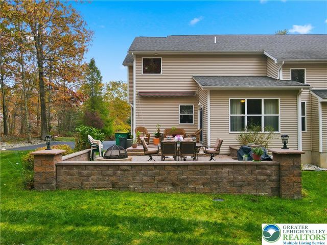 603 Washington XING, East Stroudsburg, PA 18301