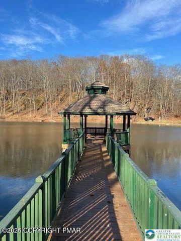 603 Washington XING, East Stroudsburg, PA 18301