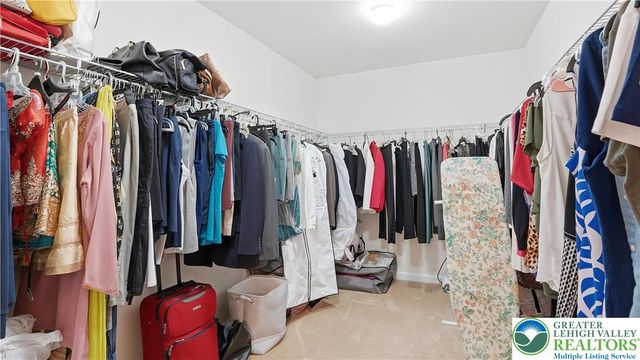 603 Washington XING, East Stroudsburg, PA 18301