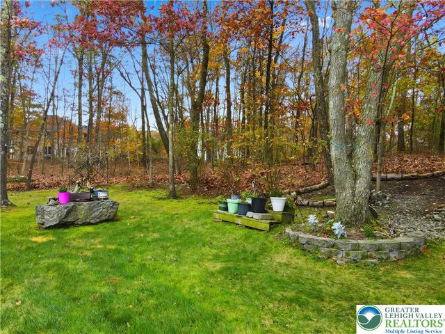 603 Washington XING, East Stroudsburg, PA 18301