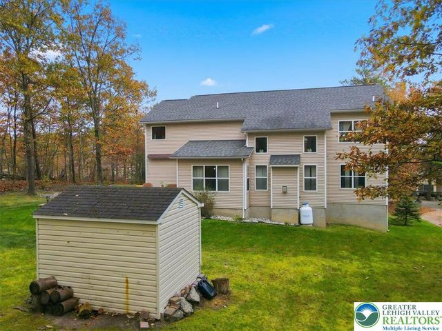 603 Washington XING, East Stroudsburg, PA 18301