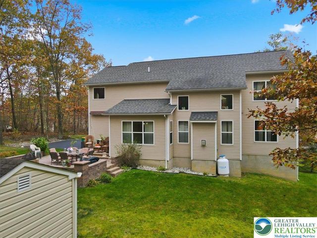 603 Washington XING, East Stroudsburg, PA 18301