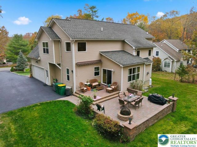 603 Washington XING, East Stroudsburg, PA 18301