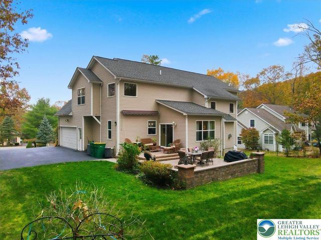 603 Washington XING, East Stroudsburg, PA 18301