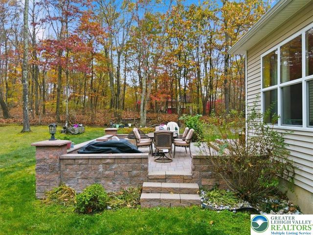 603 Washington XING, East Stroudsburg, PA 18301