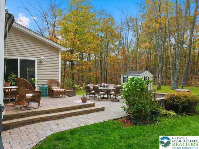 603 Washington XING, East Stroudsburg, PA 18301