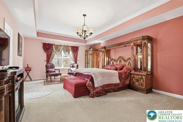 603 Washington XING, East Stroudsburg, PA 18301