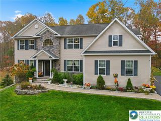 603 Washington XING, East Stroudsburg, PA 18301