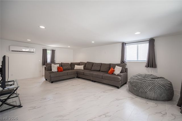 3139 Regal Oak Drive, Henderson, NV 89014