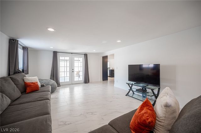 3139 Regal Oak Drive, Henderson, NV 89014