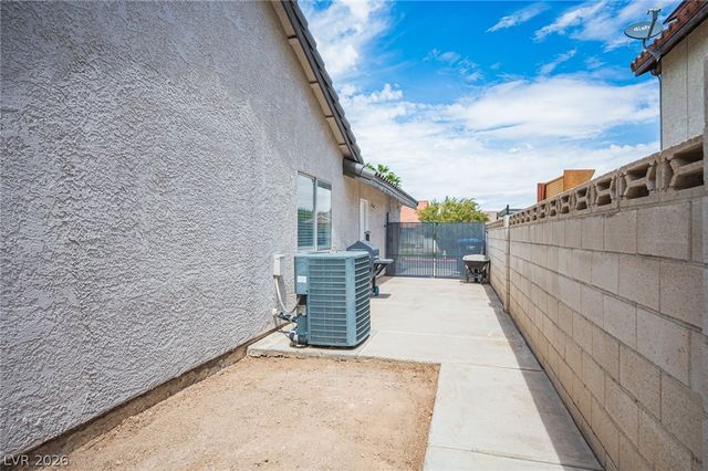 3139 Regal Oak Drive, Henderson, NV 89014
